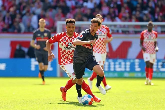 出众的技战 出众的技战