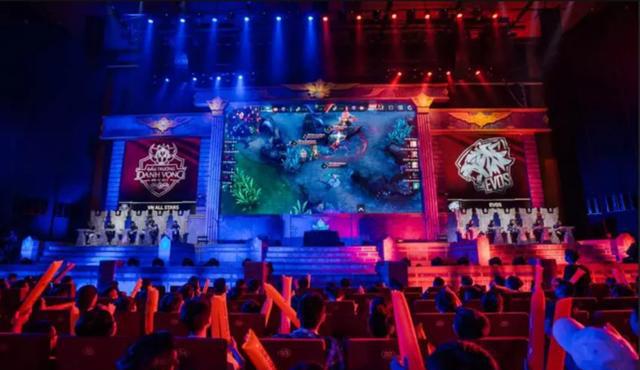 被迫关注 被迫关注