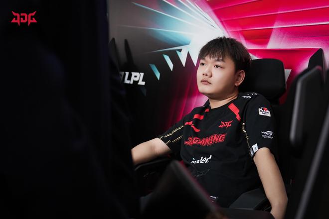 夹在双解与 夹在双解与